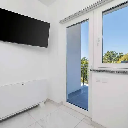 With A - C In 55031 Crikvenica