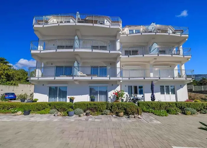 With A - C In 55031 Apartment Crikvenica